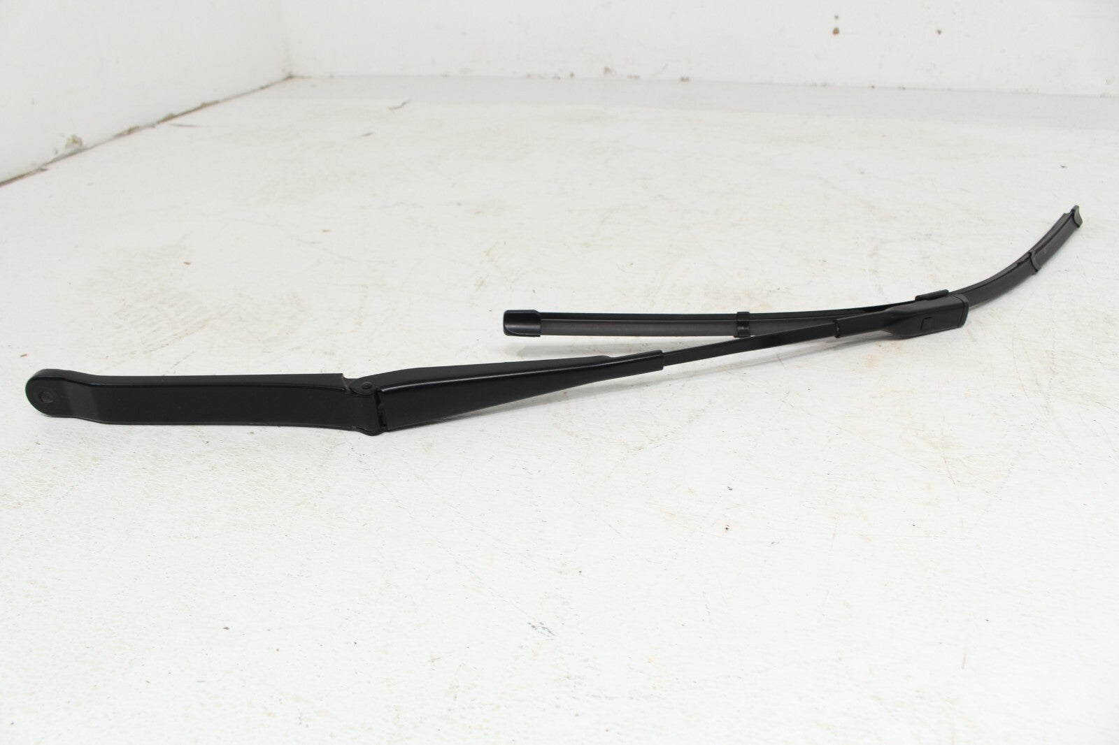 2020 - 2024 Porsche 911 992 OEM Front Windshield Wiper Arm Blade Set Left Right