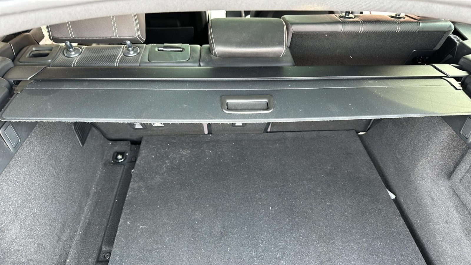 2018 - 2023 Factory OEM Range Rover Velar Trunk Shade Cargo Coverc