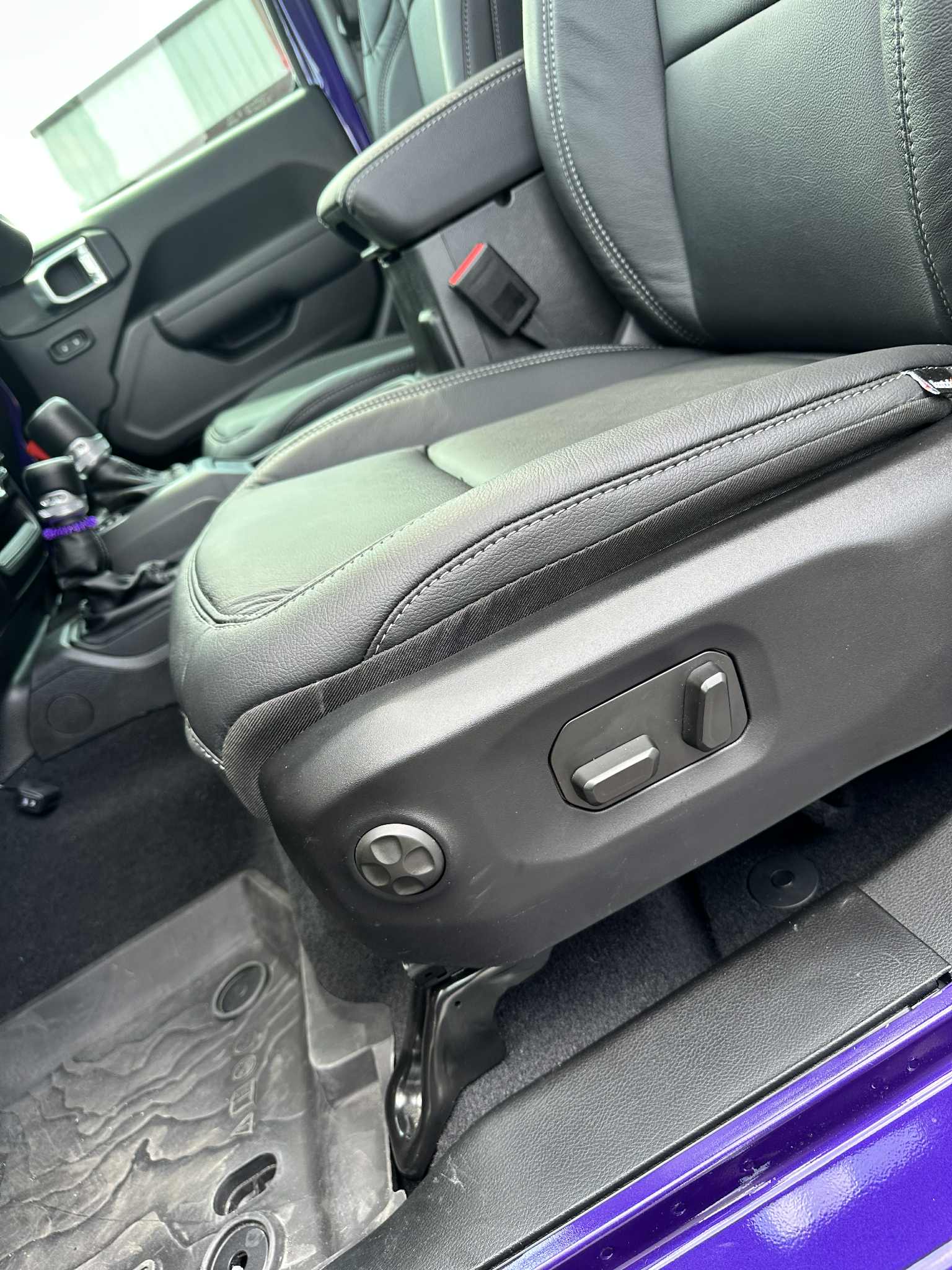 2018+ Jeep Wrangler & Gladiator Power Seat Conversion Guide