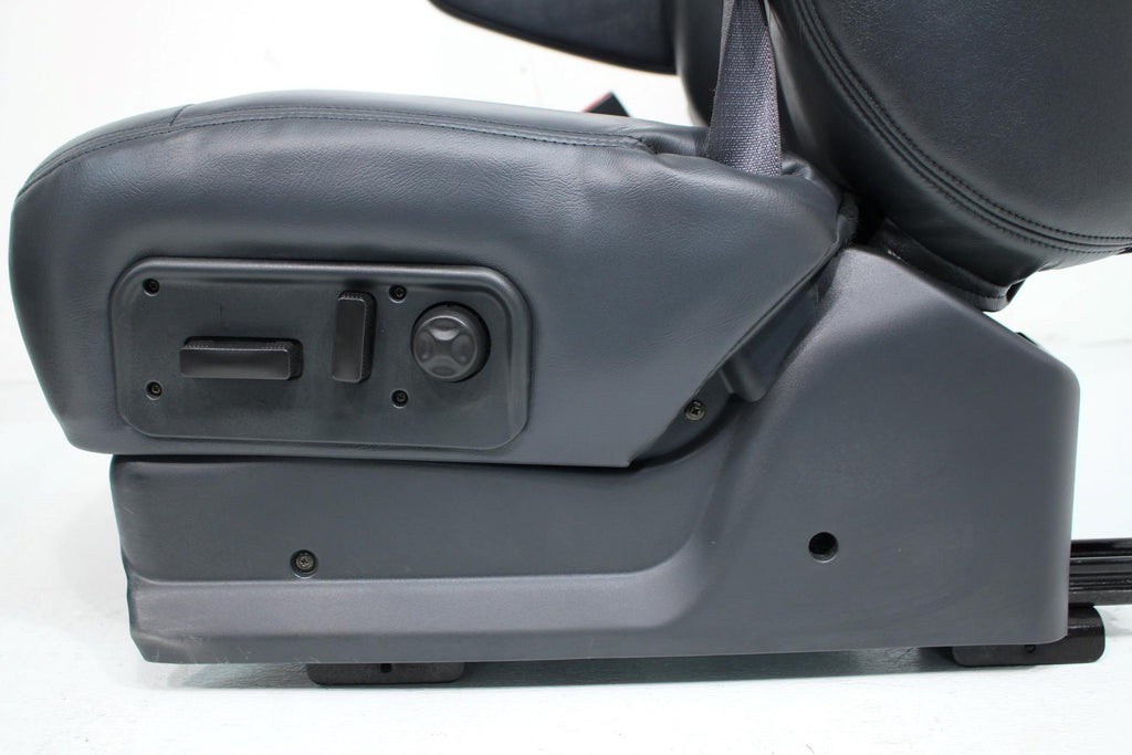 99 - 2006 Silverado Sierra Tahoe Yukon Heated Power Leather Seats Graphite Gray