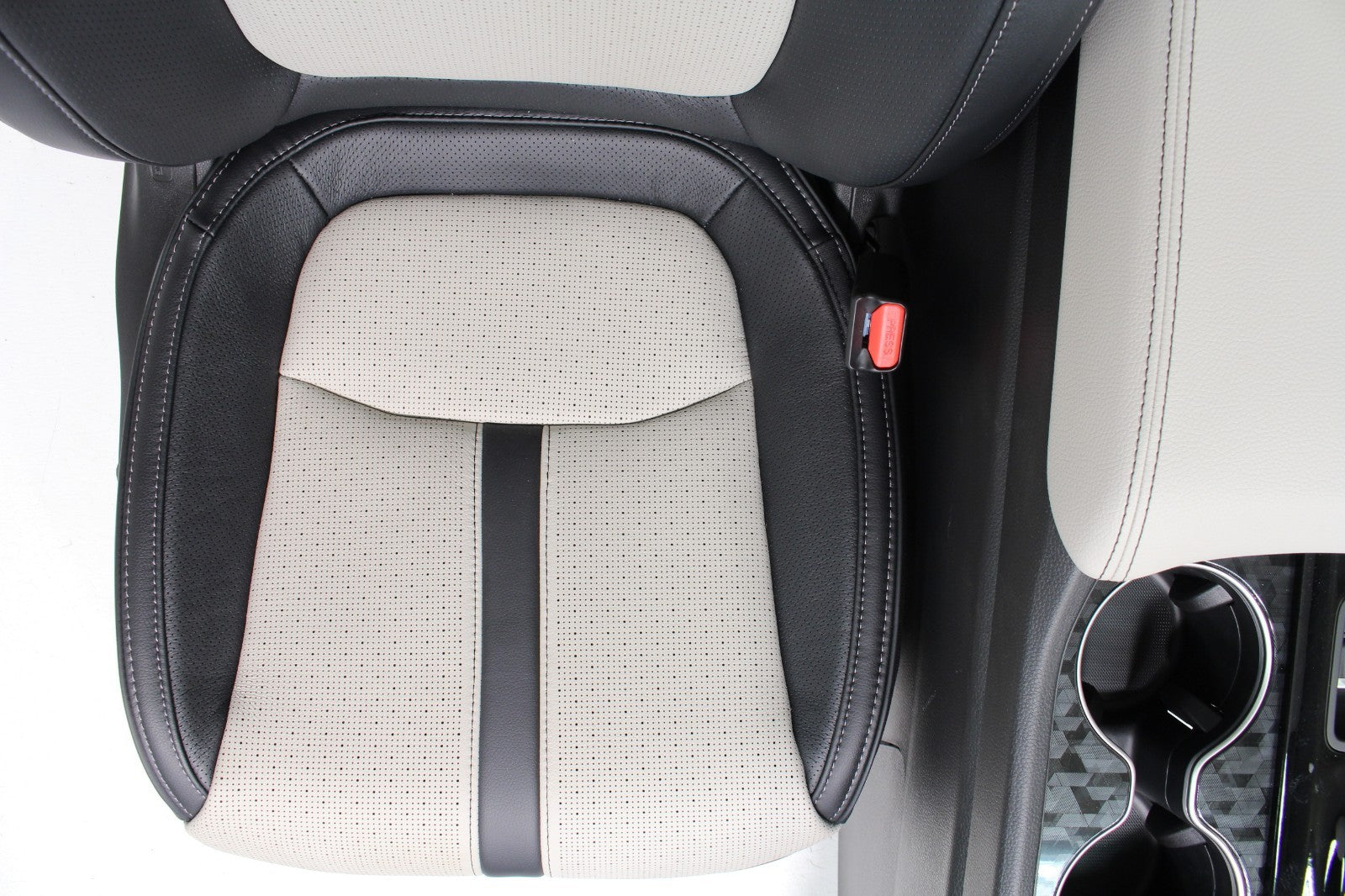 2026 Honda Passport Interior, Front Rear Seats Door Panels, Trailsport Leather