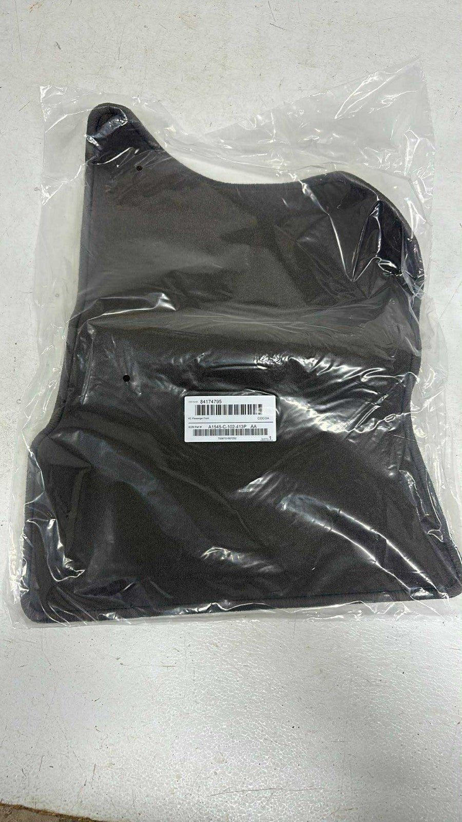 2014 - 2018 GMC Sierra Chevy Silverado OEM Floor Mat Set, Cocoa Carpet Crew Cab