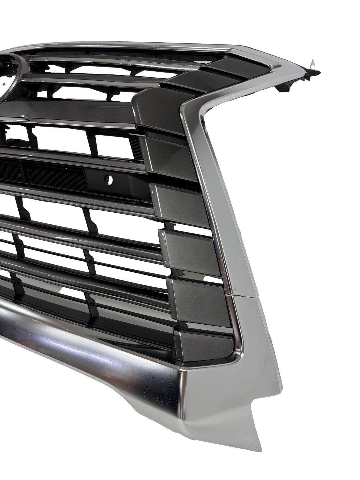 2016-2018 Lexus LX570 Front Grille Assembly Genuine Silver Gray OEM 53101-60570