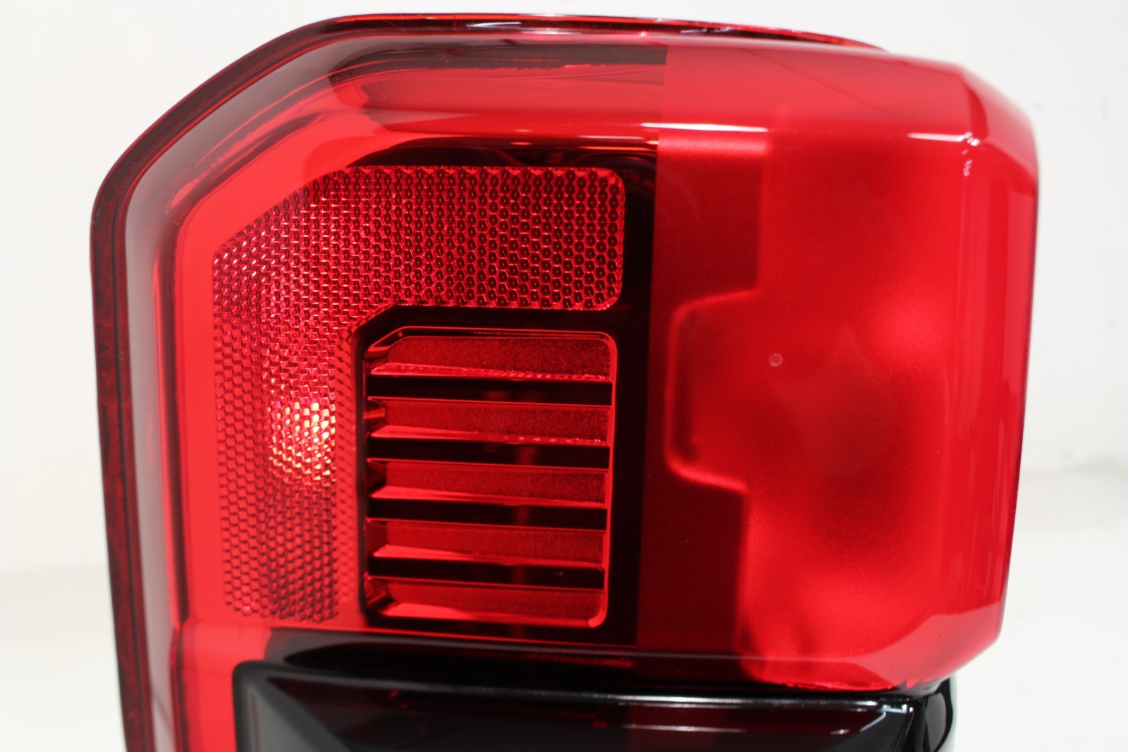 23-25 Ford Super Duty SD Rear Lamp Assembly Halogen Blind Spot Housing LH Driver