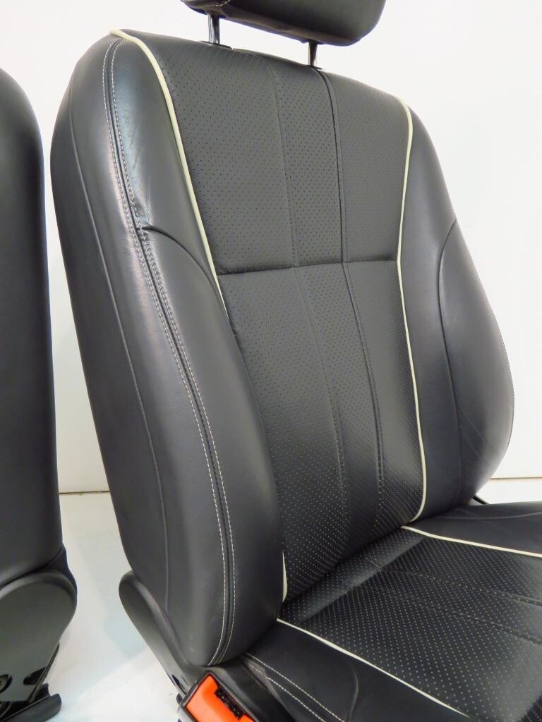 2010 - 2015 Jaguar XJ-L (X351) Black Leather Heated & Powered Front Seats