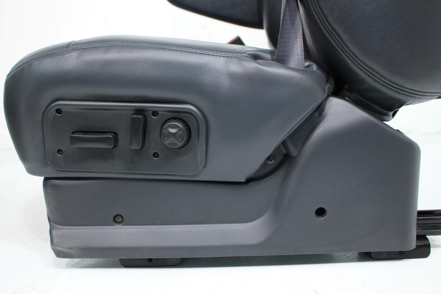 99 - 2006 Silverado Sierra Tahoe Yukon Heated Power Leather Seats Graphite Gray