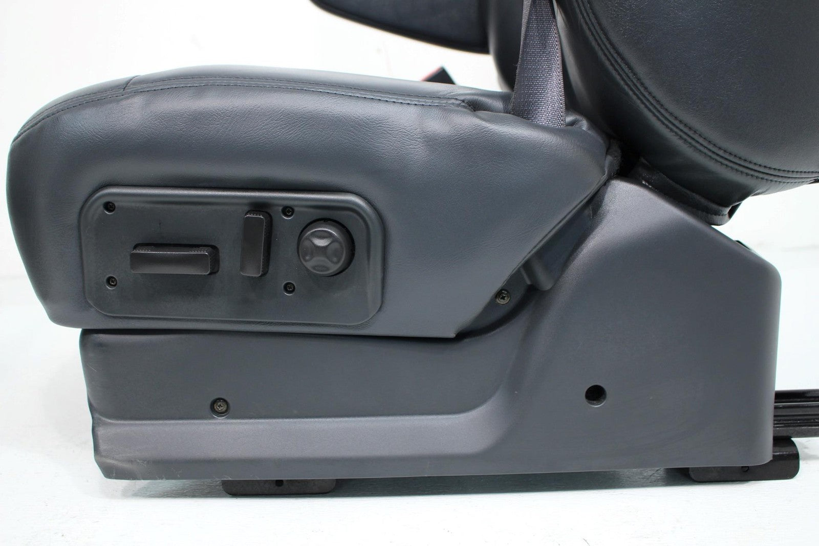 99 - 2006 Silverado Sierra Tahoe Yukon Heated Power Leather Seats Graphite Gray