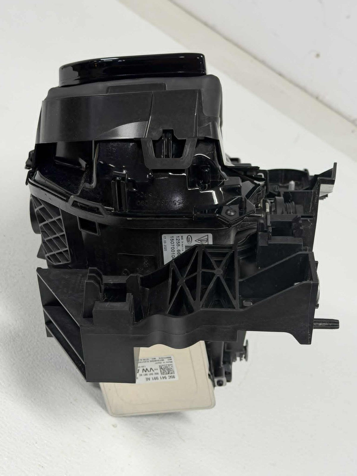 2024-2025 Porsche Macan EV Lower Headlamp Assembly, Standard LED 95C941114B