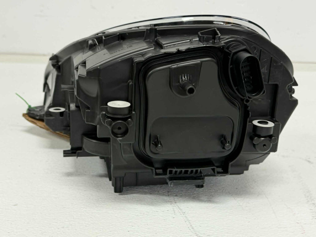 2022 - 2026 Porsche Macan PDLS Adaptive Headlight RH Passenger 95B941078S