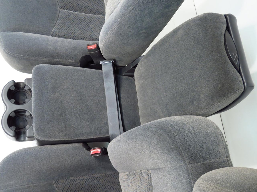 1999 - 2006 GM Sierra Silverado Front Seats Set, Manual Dark Gray Cloth 40-20-40