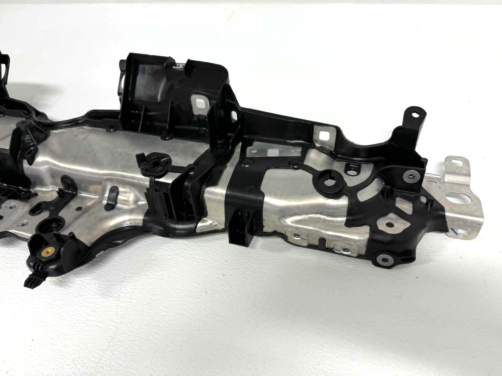2015-2026 Porsche Macan Radiator Core Support Upper Tie Bar 95B805931G OEM
