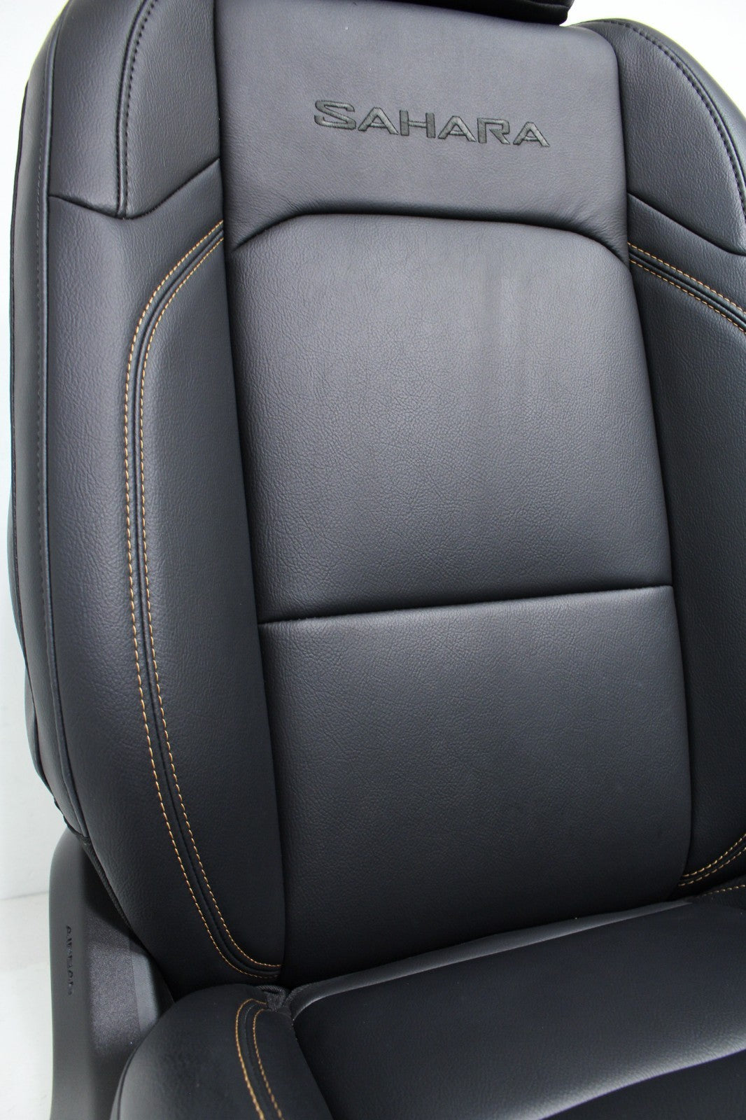 18-25 Jeep Wrangler SAHARA Gladiator JT Heated Power Leather Seats Black NEW OEM