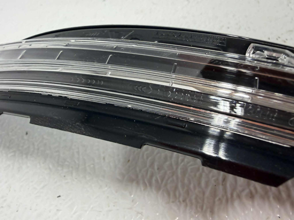 Porsche Macan Right Side Turn Signal Assembly GENUINE 95B949102G