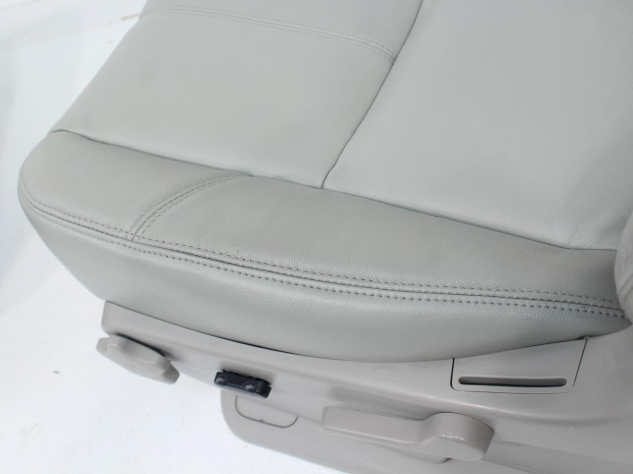 2007 - 2014 Sierra Silverado Front Seats, LT2 Gray Leather, Heated & Powered