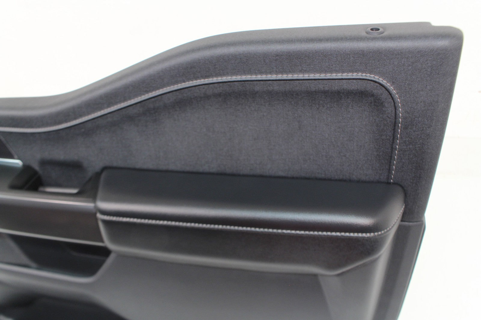 2021-2026 Ford F-150 Lariat Front Door Panel Pair, Black B&O Sound Ambient OEM