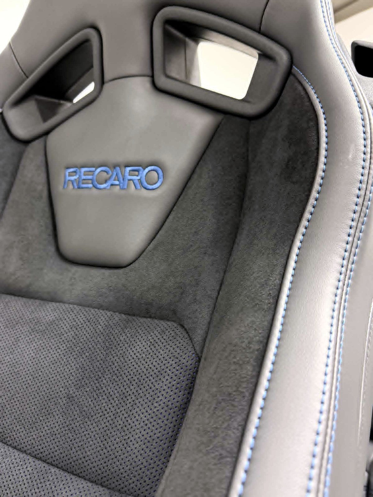 2015 - 2026 Ford Mustang Dark Horse RECARO Seats, Dinamica Black Suede & Indigo