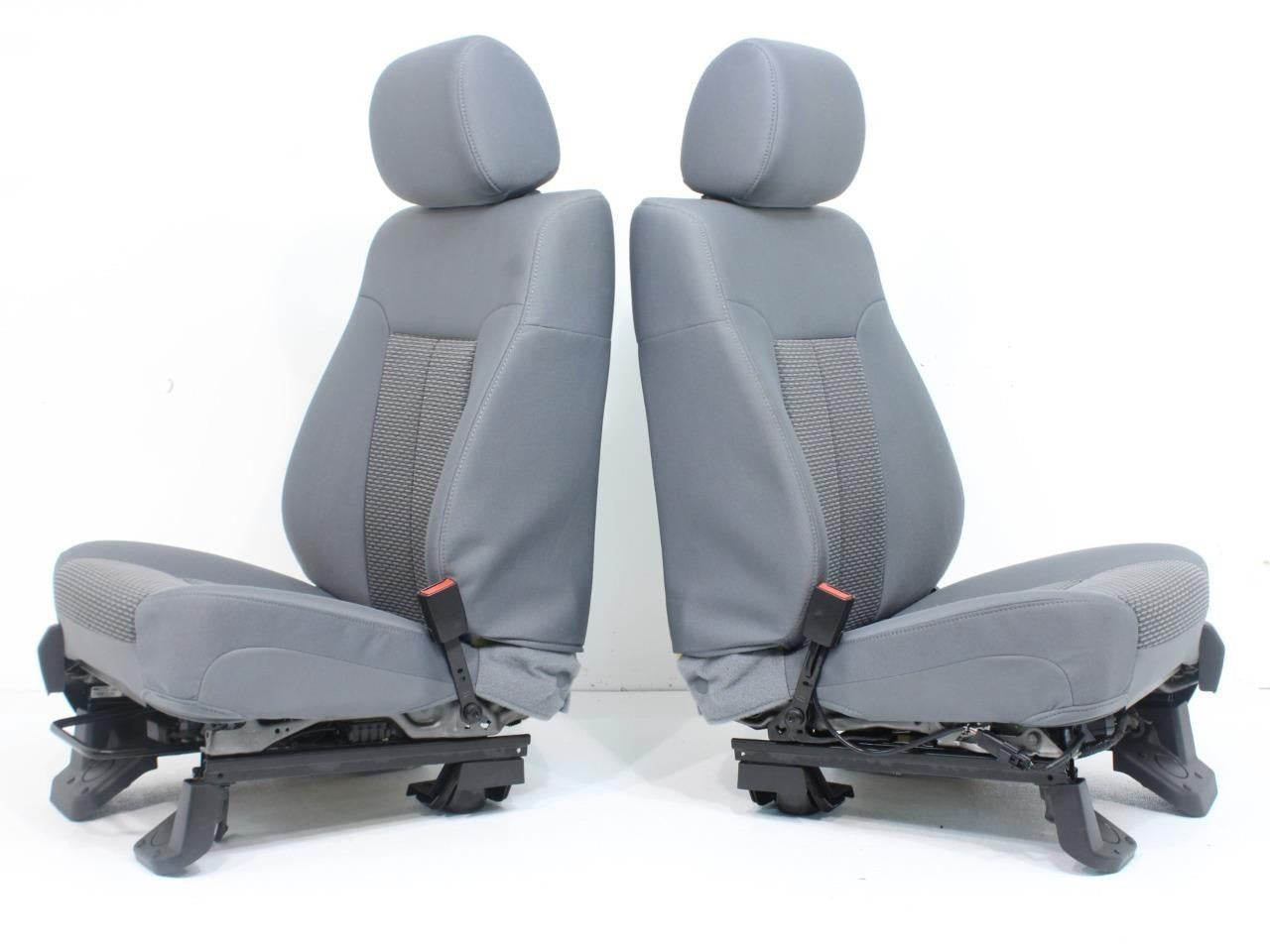 2011 - 2016 Ford Super Duty Front Seats, XLT Gray Cloth w/ Power Driver Fits 99+