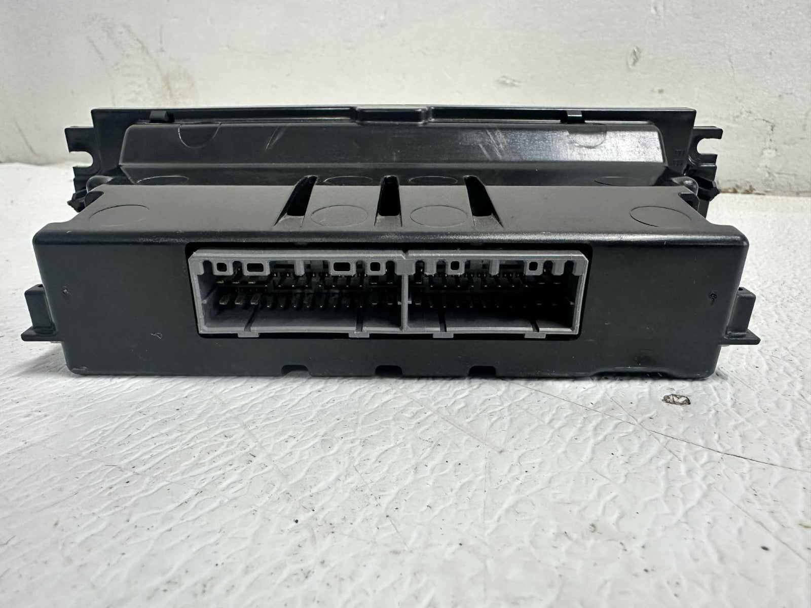 2005 - 2007 Ford F-250 F-350 Super Duty EATC Auto Climate Control Module OEM