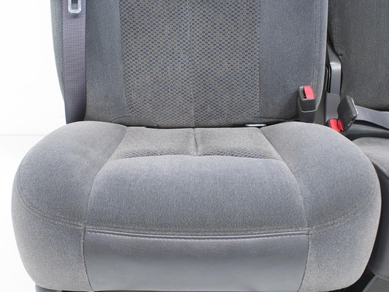 1999-2006 Sierra Silverado Front Seats, Dark Gray Cloth Split Bench w Jump Seat