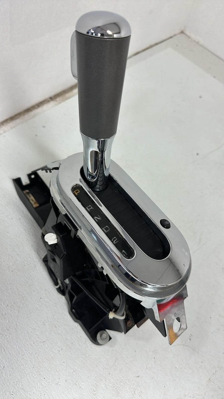 2004 - 2008 Ford F-150 Floor Shifter, Mint w/ Chrome Trim, Console Gear Knob