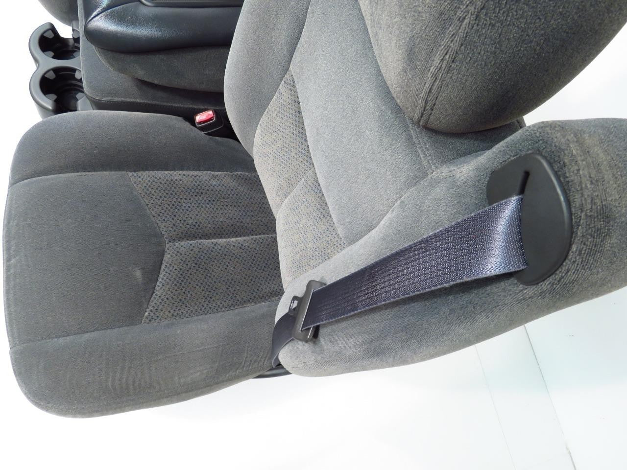 1999 - 2006 GM Sierra Silverado Front Seats Set, Manual Dark Gray Cloth 40-20-40