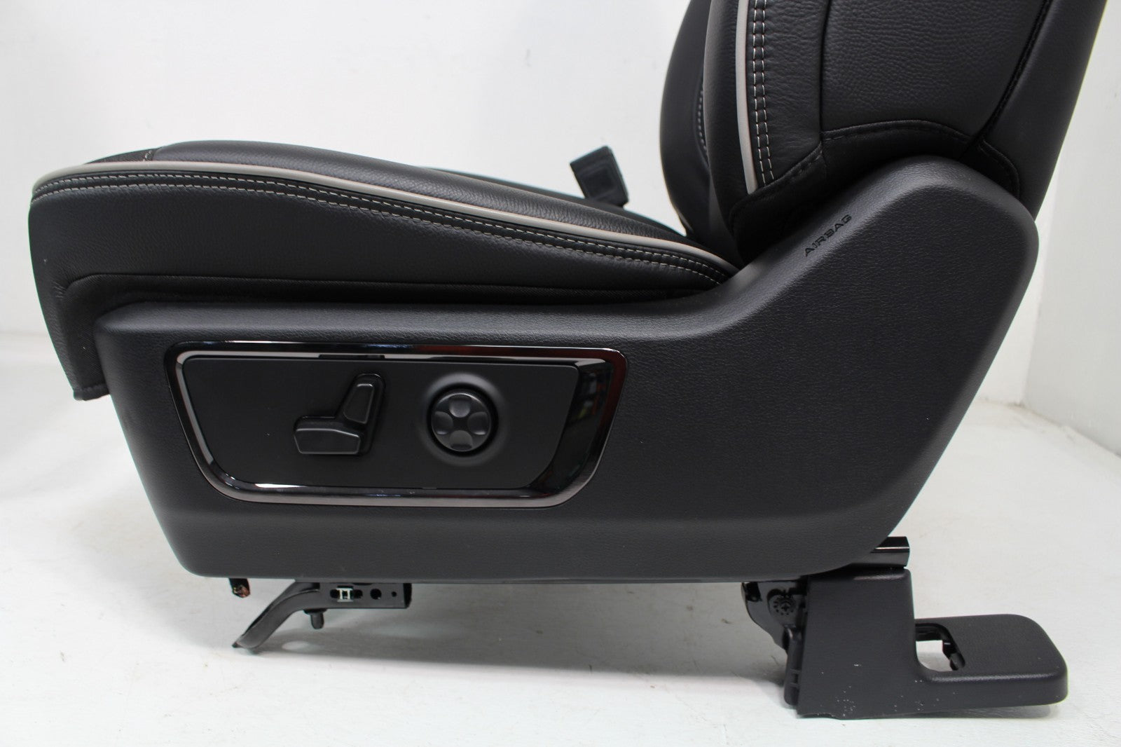 2019 - 2026 Ram 1500 Seats, Crew Cab Set, Limited Black Quilted Leather Massage