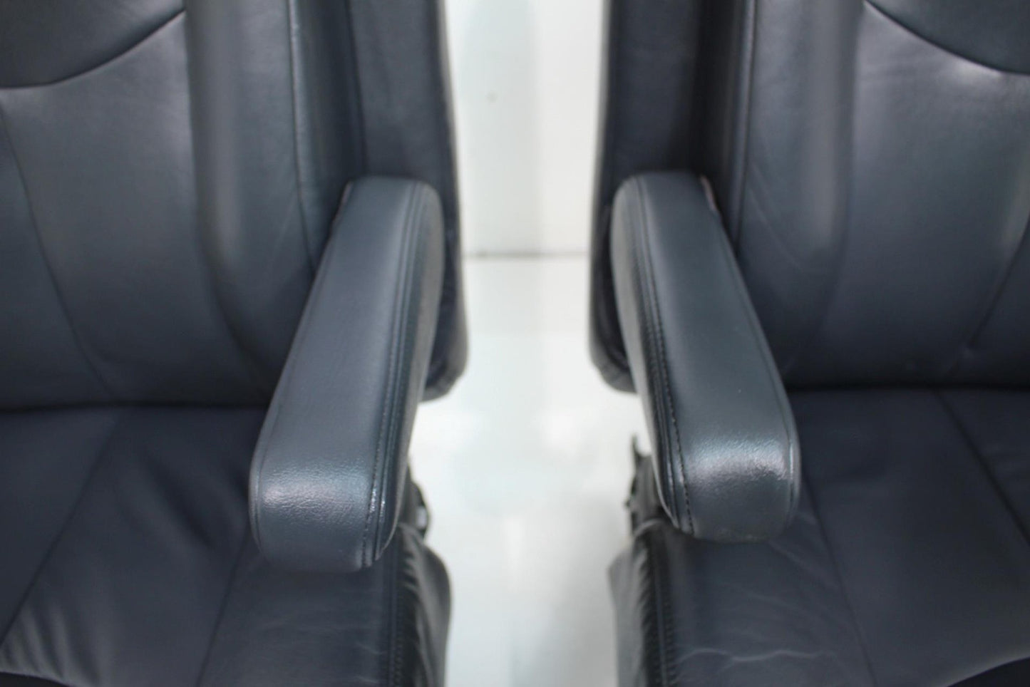 99 - 2006 Silverado Sierra Tahoe Yukon Heated Power Leather Seats Graphite Gray