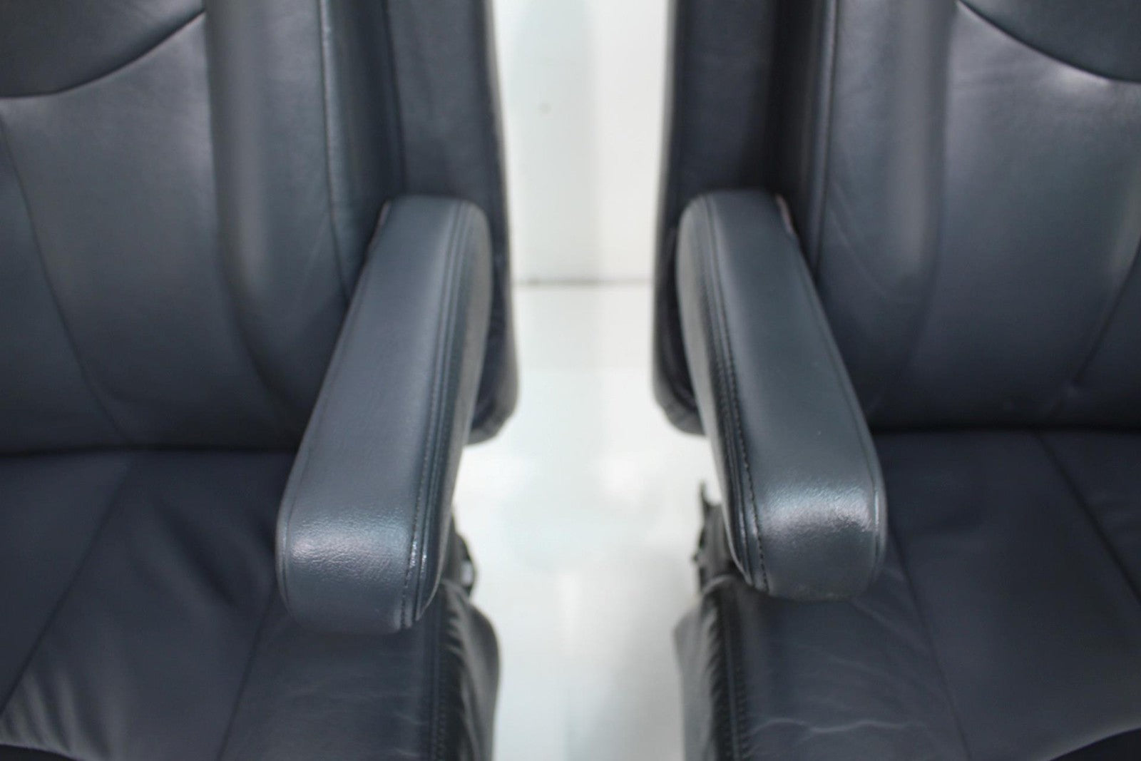 99 - 2006 Silverado Sierra Tahoe Yukon Heated Power Leather Seats Graphite Gray