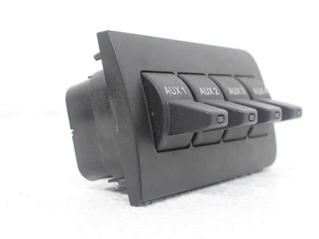 2011 - 2016 Ford F250 F350 Super Duty Auxiliary Upfitter Switch Panel OEM