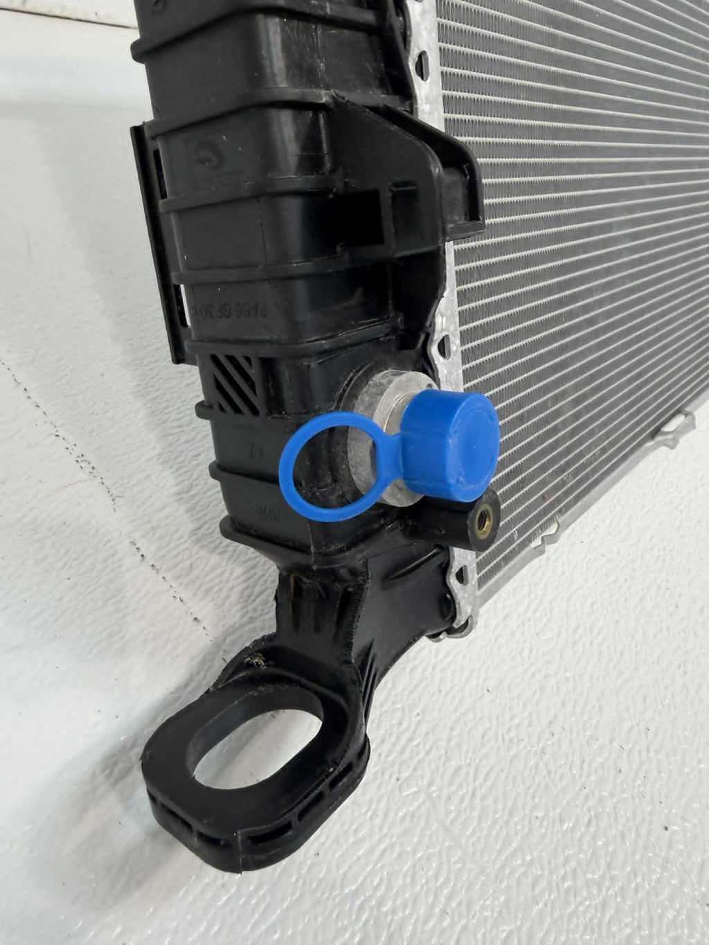 2015 - 2026 Porsche Macan Radiator Coolant Cooler 95B121251A S, GTS, Turbo