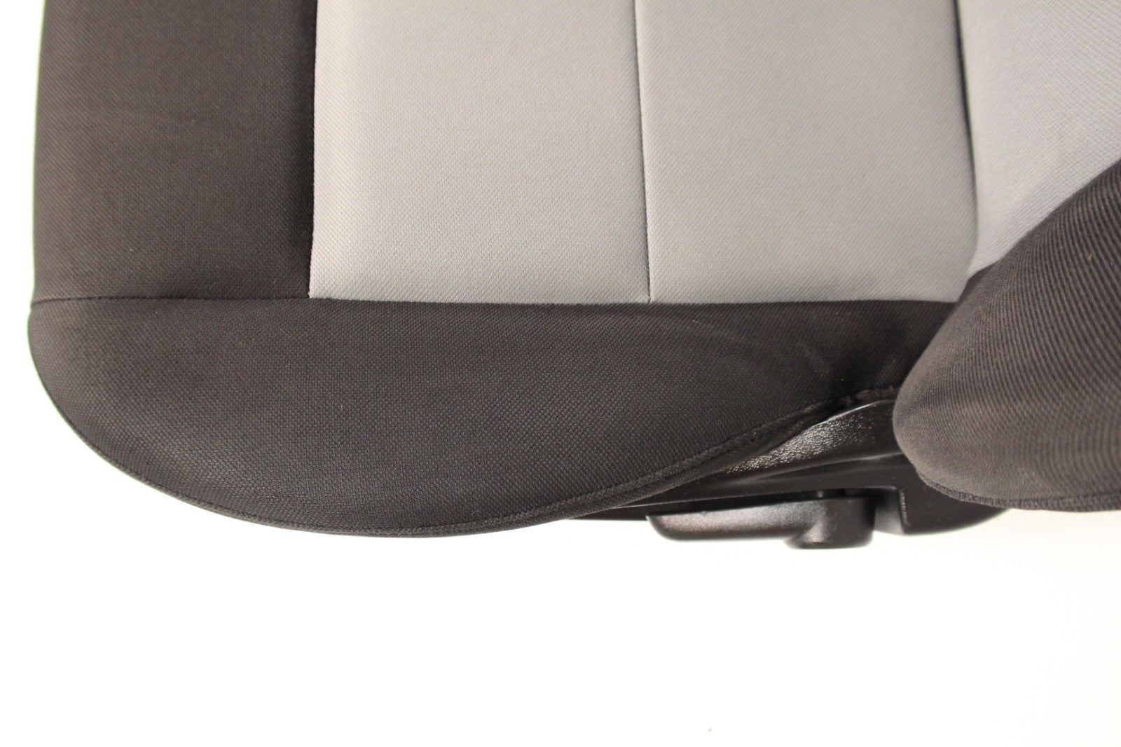 1998 - 2009 Ford Ranger Front Seats, Black Gray Cloth Bucket, Extended Cab