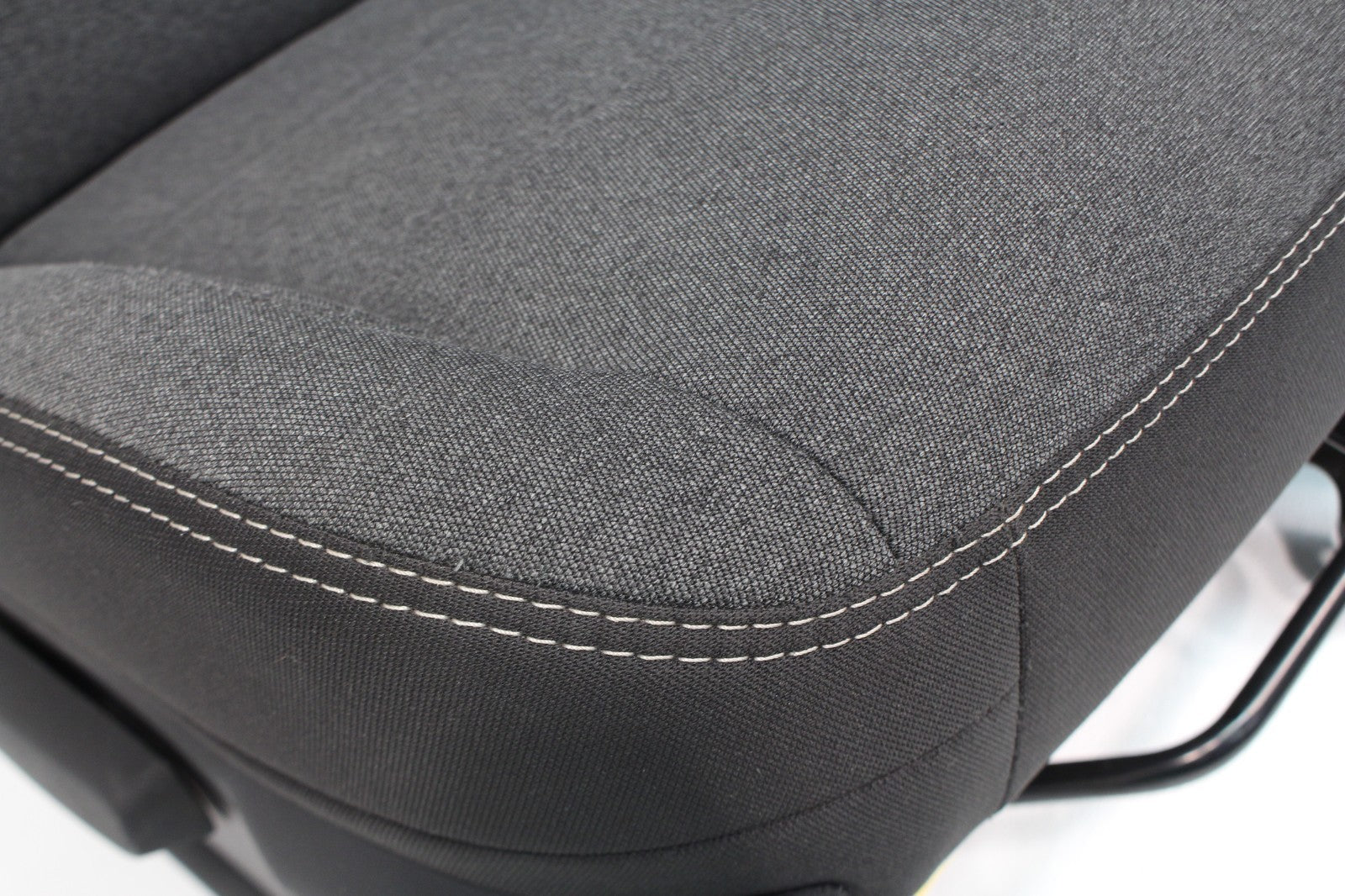2019 - 2024 Ram HD Front Bench Seat, Diesel Gray Cloth Manual w Center Jump Seat