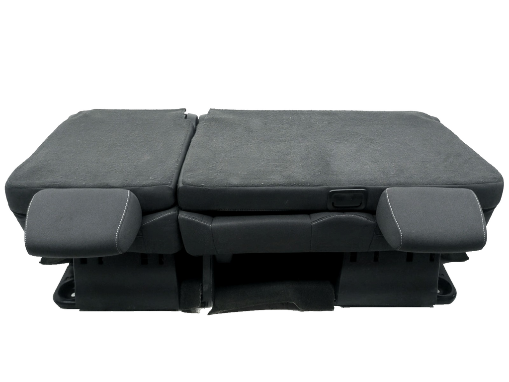 2015-2020 GMC Yukon XL Chevy Suburban 2nd Row Middle Bench Seat, Black Cloth OEM