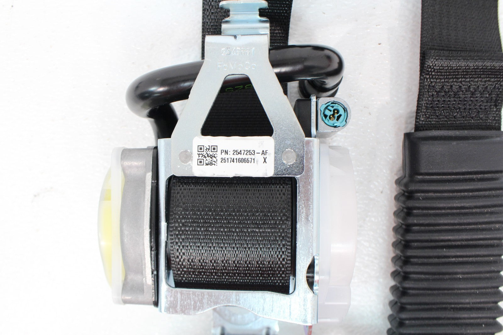 2021 - 2026 Ford F-150 Front Seat Belt Retractor Pair Driver Passenger Black OEM