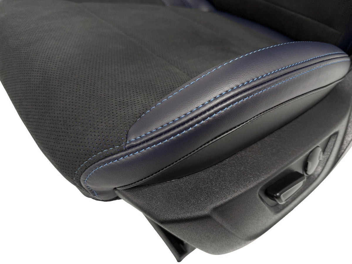 24-26 Ford Mustang Dark Horse Coupe Front Seats, Black Indigo Blue Leather Suede