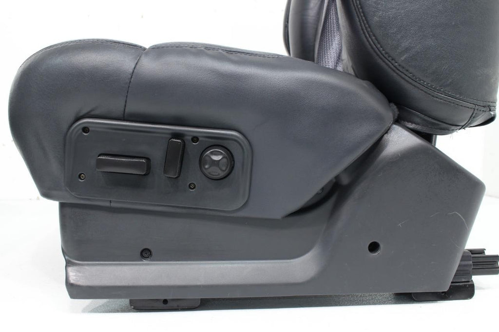 1999 - 2002 GMC Sierra Chevy Silverado Seats, Graphite Off-Black Leather, Power