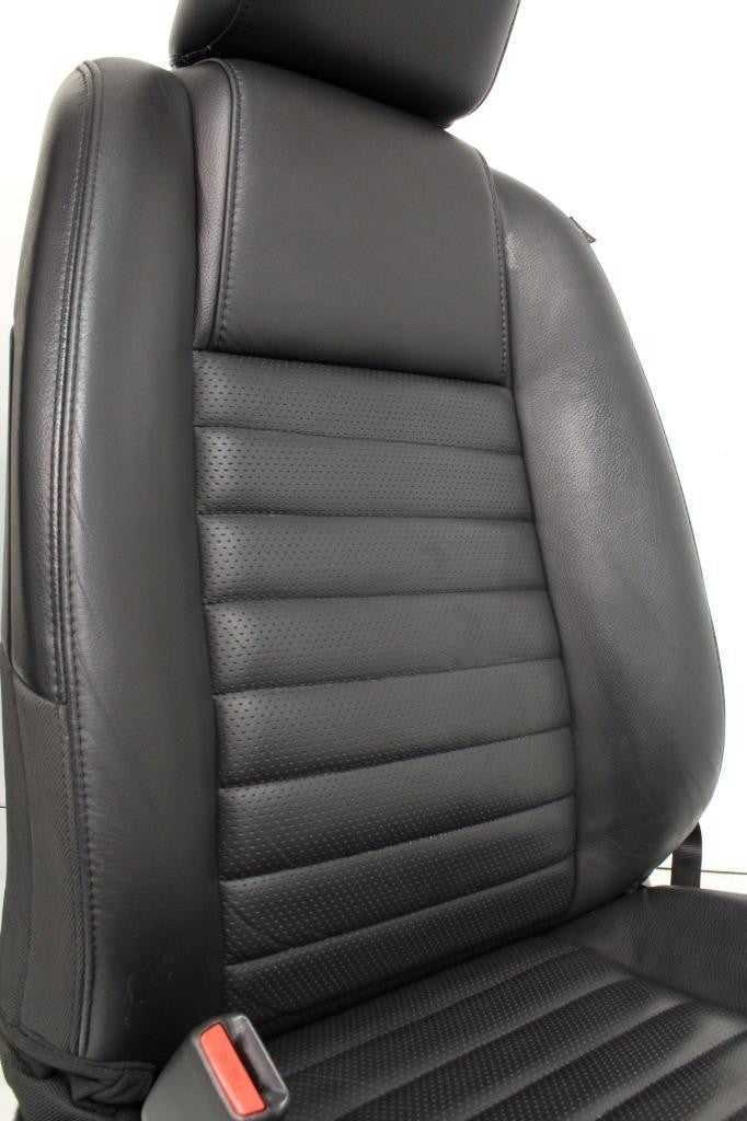 Ford Mustang Seats Front GT Black Leather Powered Seat Set 2005 2006 2007 2008