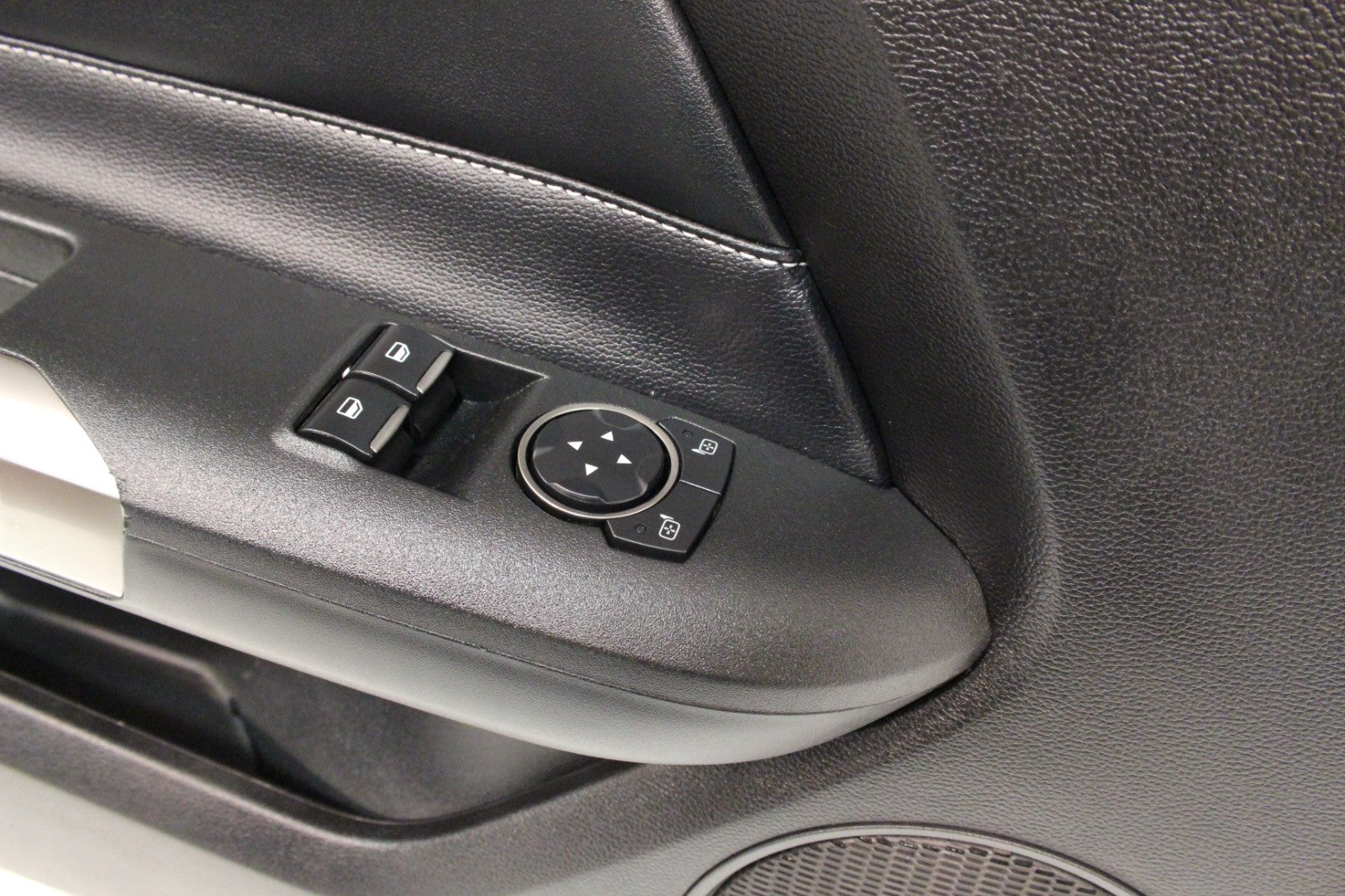 2015 - 2023 Ford Mustang GT500 LH Driver Door Trim Panel OEM KR3V-6323943-BL
