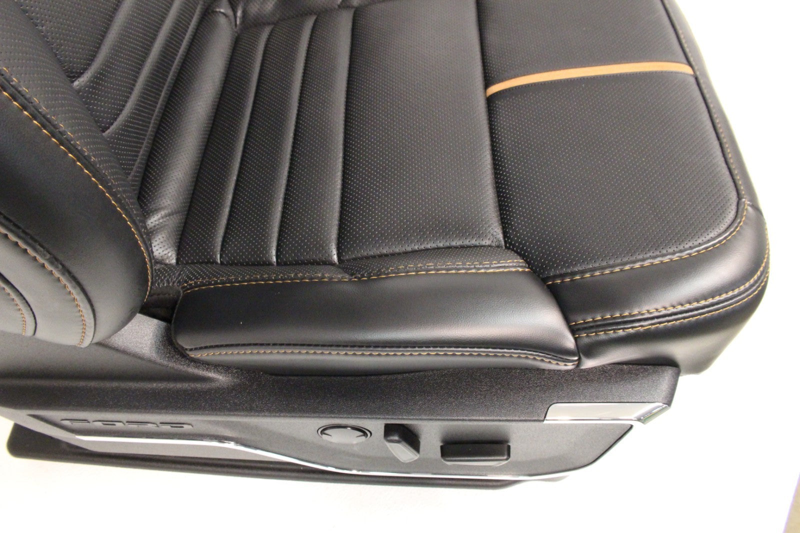2023 + Ford Super Duty Platinum Seats Set, Black Leather Max Recline Massaging