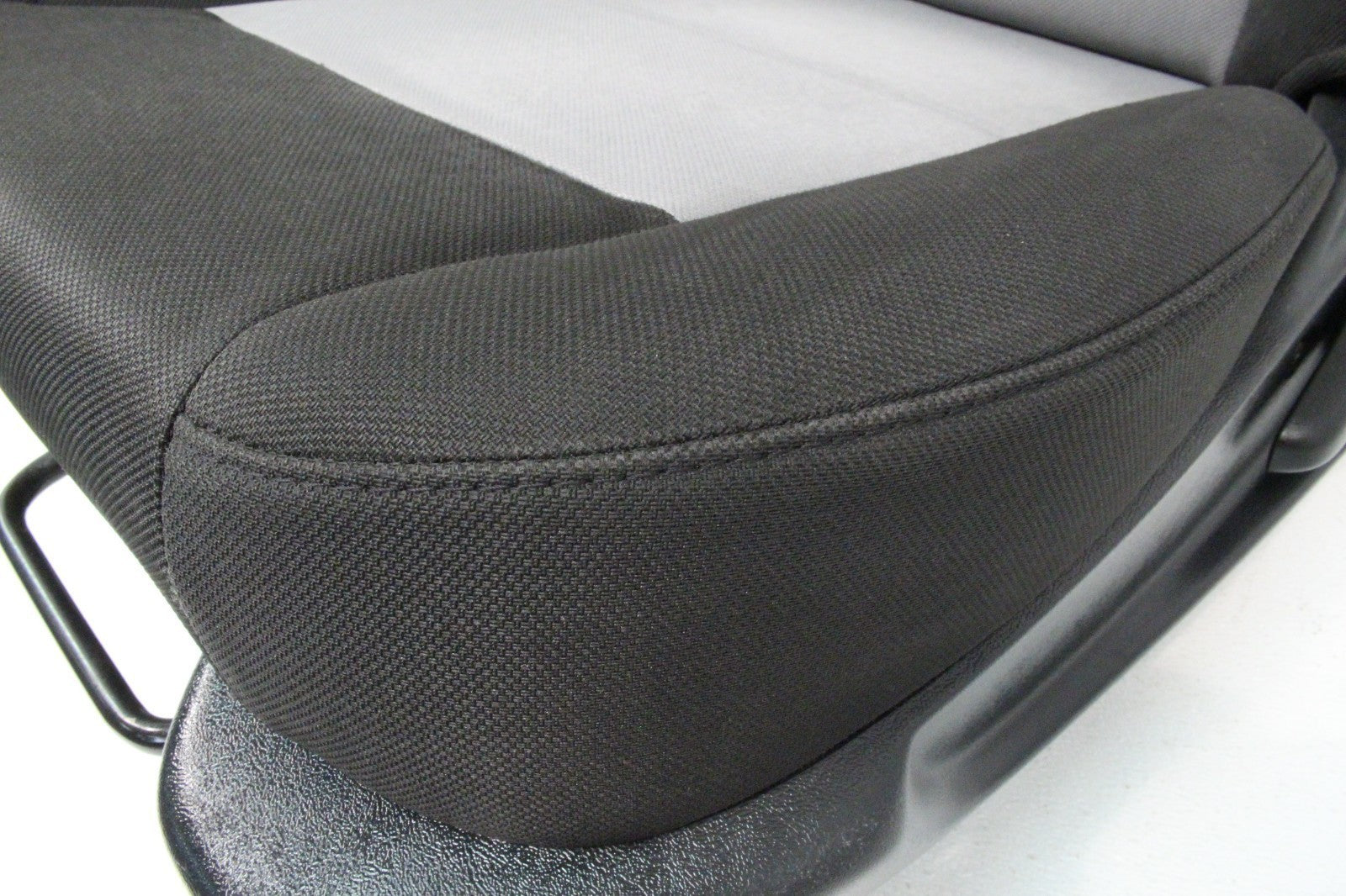 1998 - 2011 Ford Ranger Seats, 60-40 Split Bench, Black Gray Cloth, Extended Cab