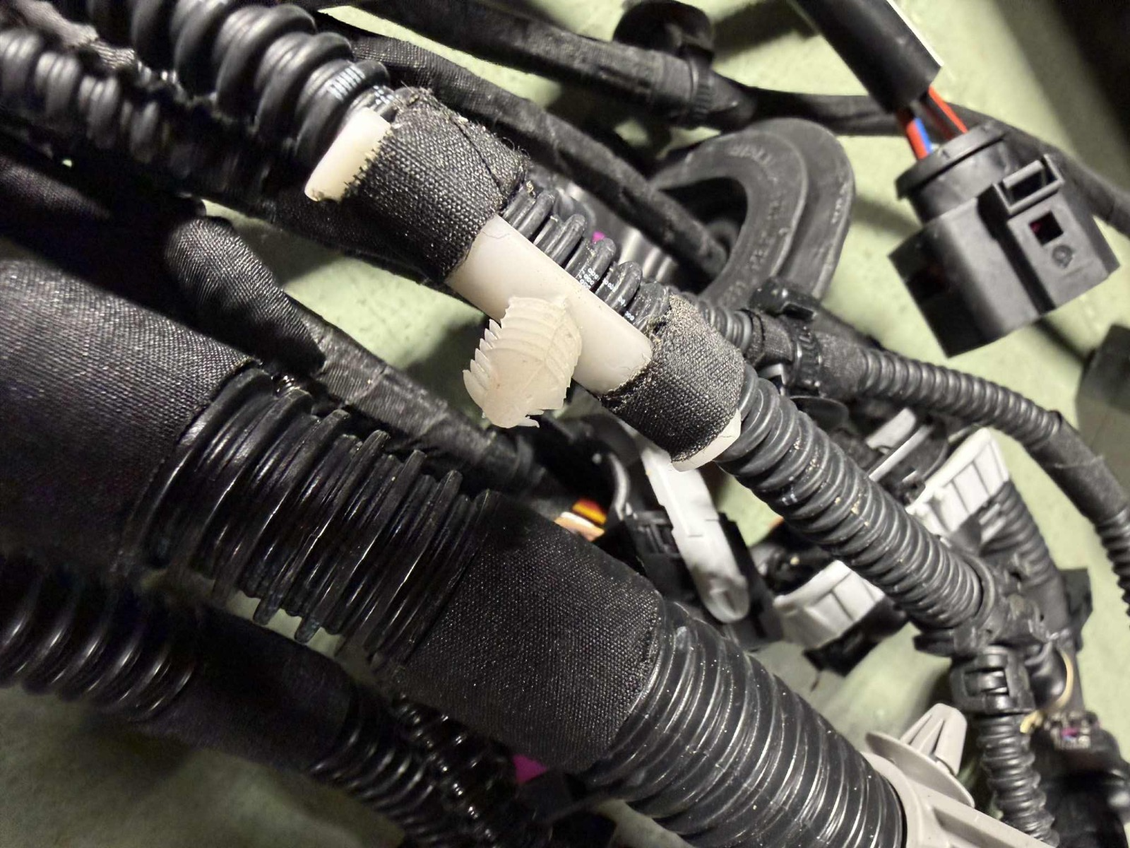2020 - 2026 Porsche Macan 2.9L V6 Main Engine Wiring Harness OEM 95B971072ML