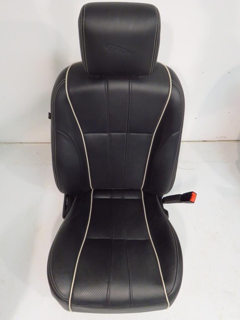 2010 - 2015 Jaguar XJ-L (X351) Black Leather Heated & Powered Front Seats