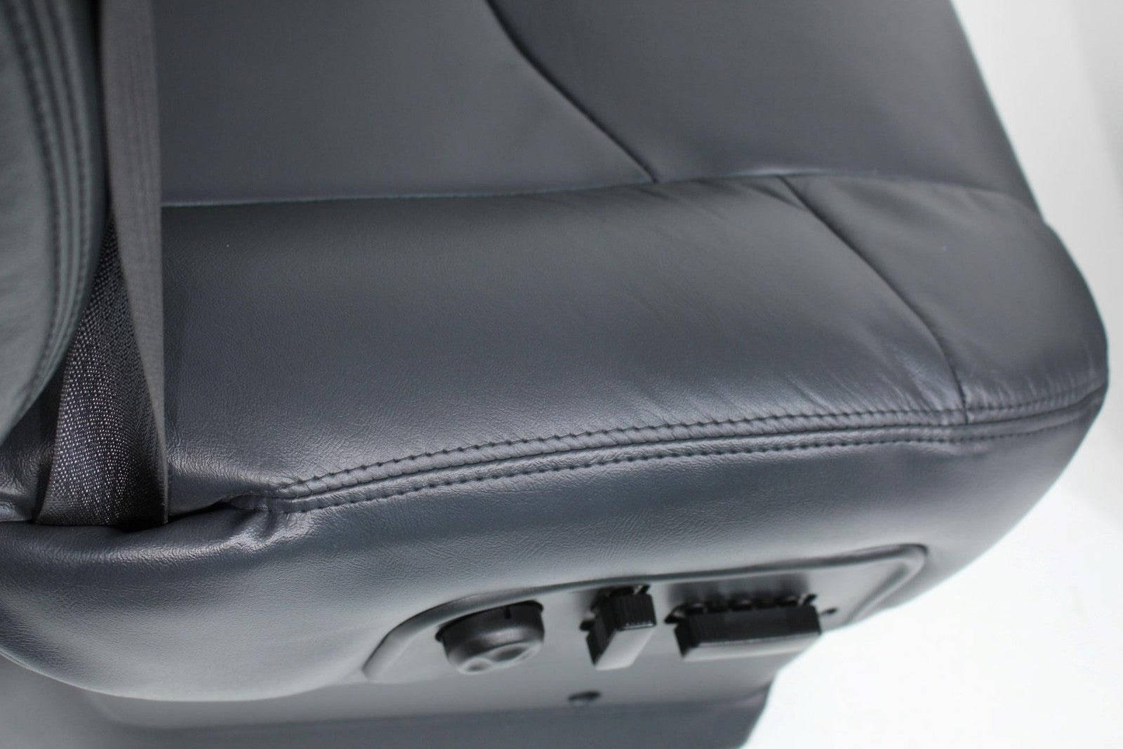 99 - 2006 Silverado Sierra Tahoe Yukon Heated Power Leather Seats Graphite Gray