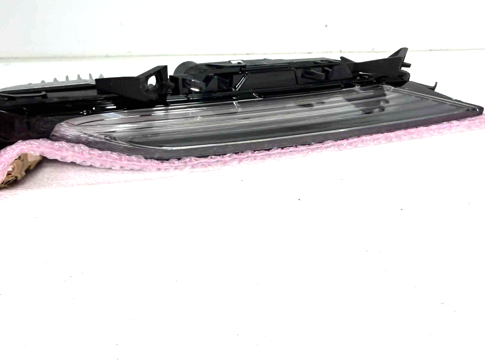 2022-2026 Porsche Macan Right Daytime Running Lamp Turn Signal 95B953042C