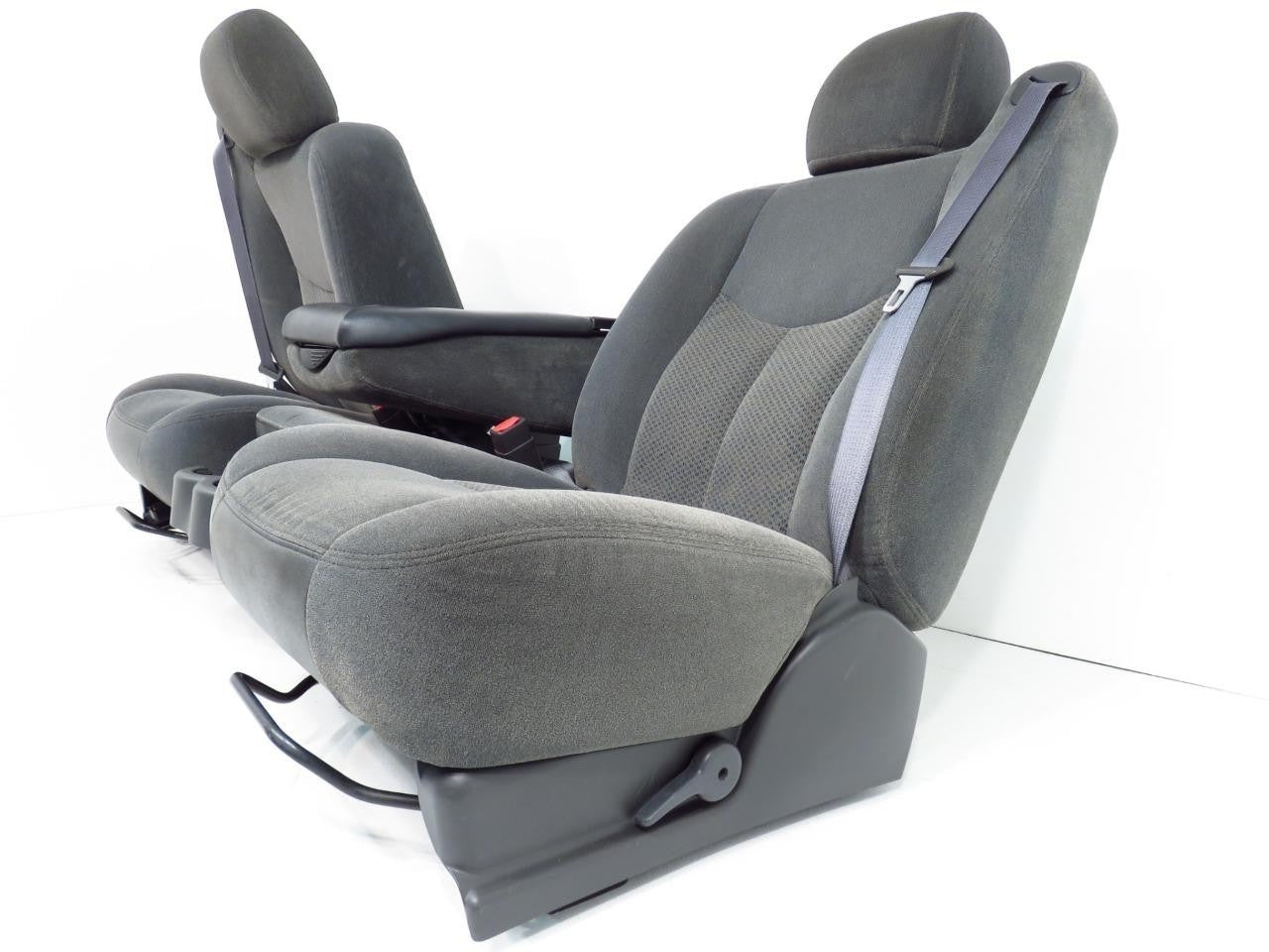 1999 - 2006 GM Sierra Silverado Front Seats Set, Manual Dark Gray Cloth 40-20-40