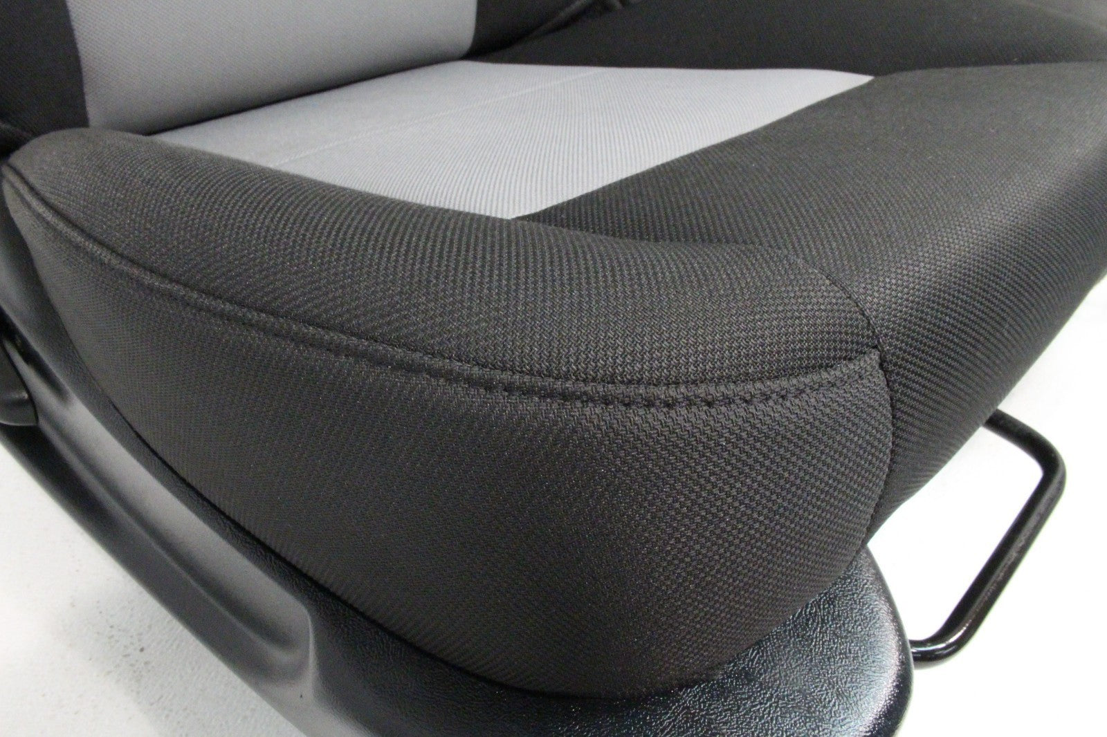 1998 - 2011 Ford Ranger Seats, 60-40 Split Bench, Black Gray Cloth, Extended Cab