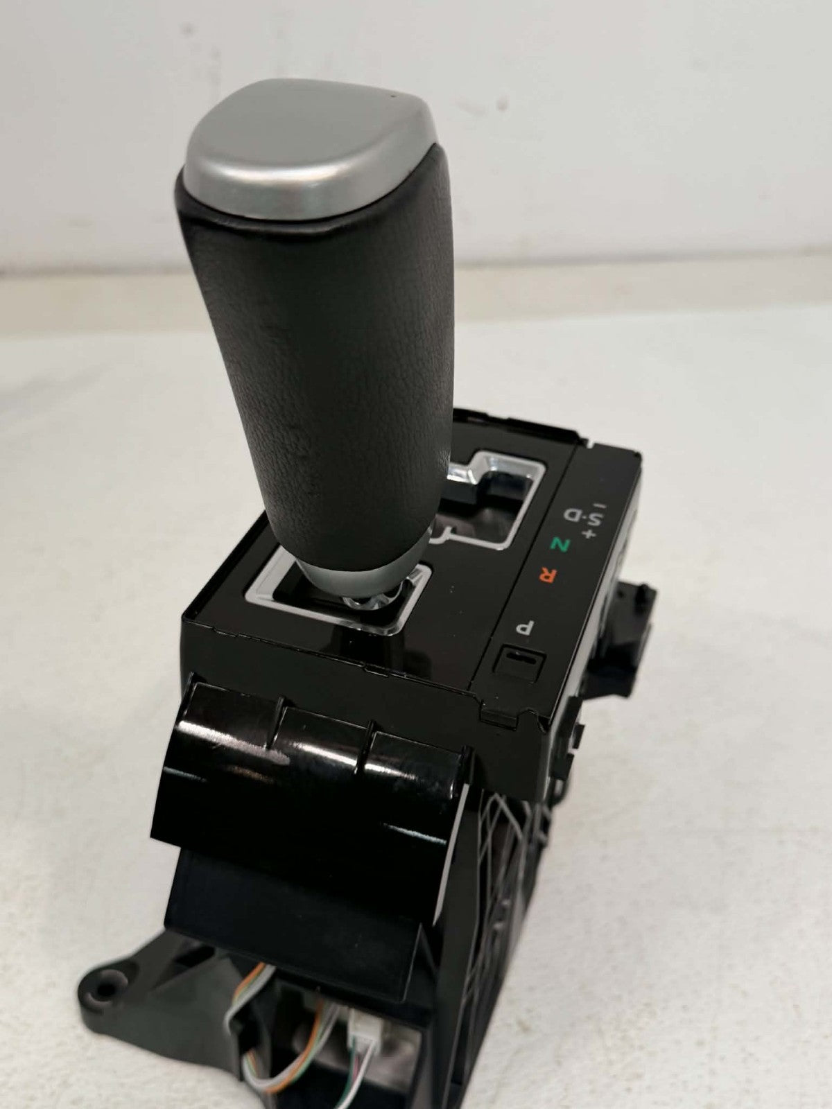 2016-2021 Toyota Tundra Floor Shifter Gear Selector with Shifter Knob Genuine OE
