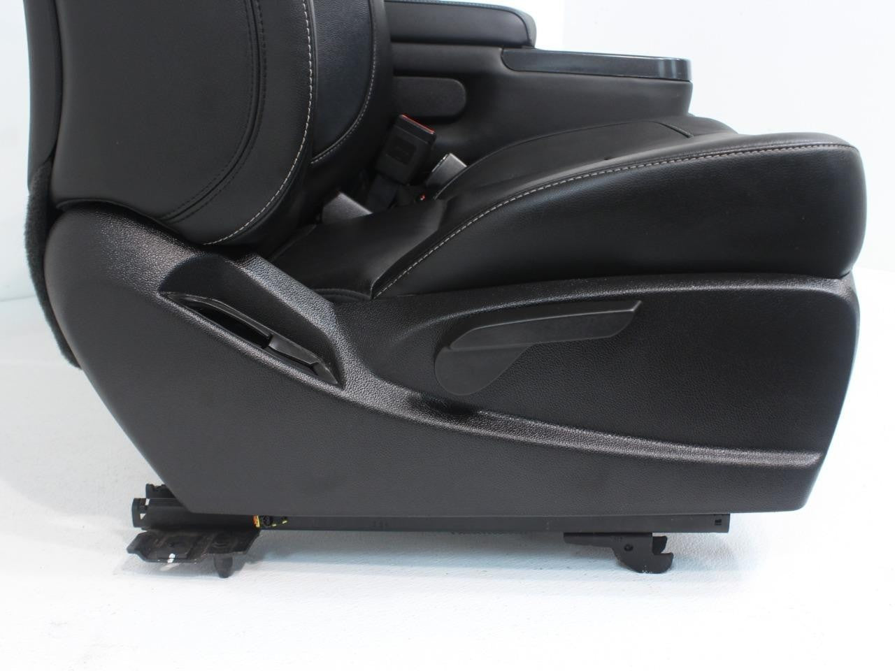 2014 - 2019 GM Sierra Silverado LT Front Seats, Power Black Leather, w/ Jumpseat