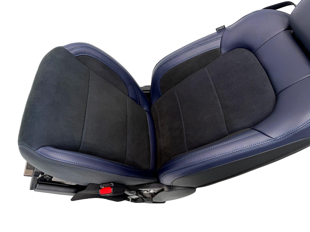 24-26 Ford Mustang Dark Horse Coupe Front Seats, Black Indigo Blue Leather Suede