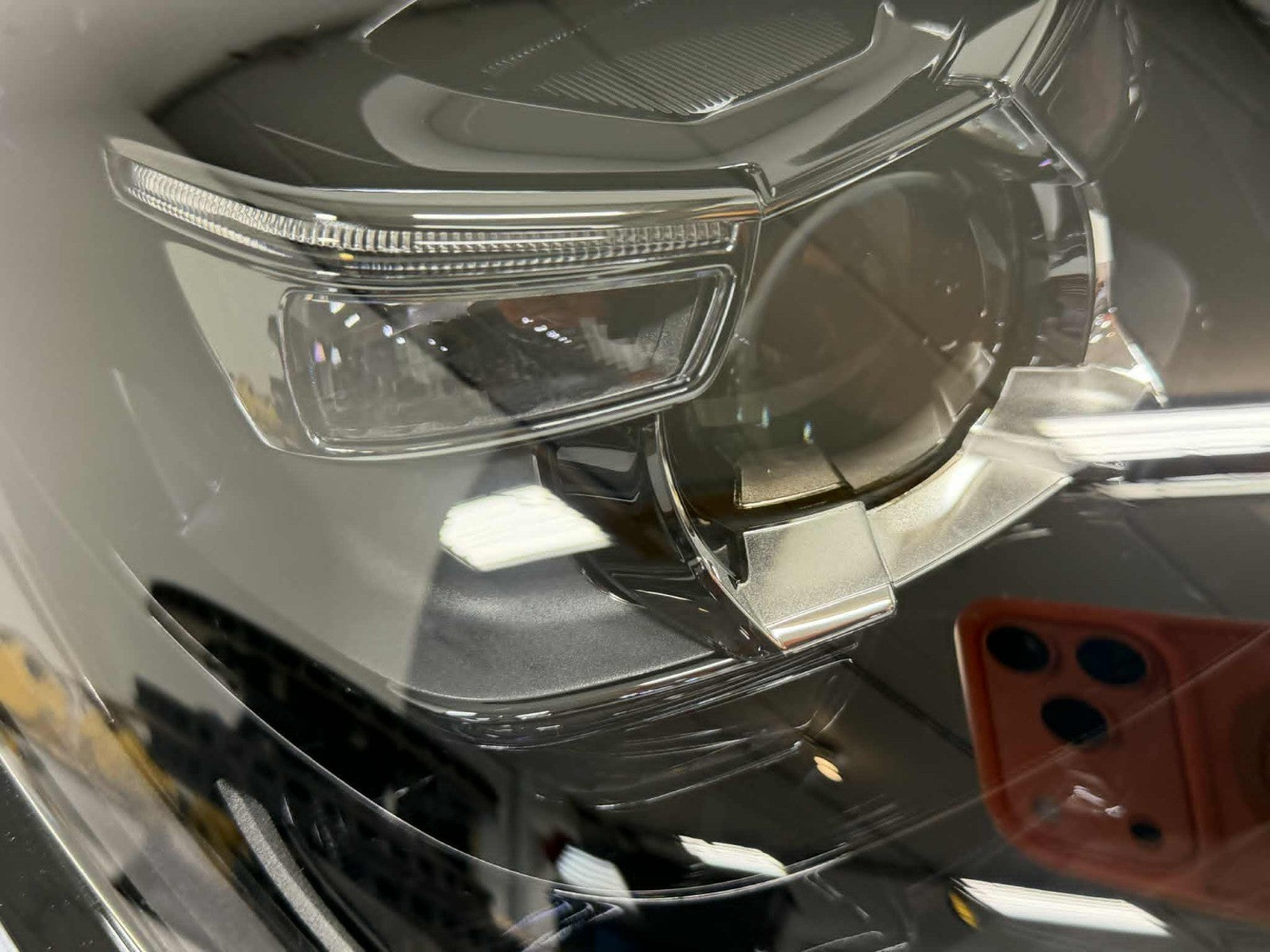 2022 - 2026 Porsche Macan PDLS Adaptive Headlight RH Passenger 95B941078S